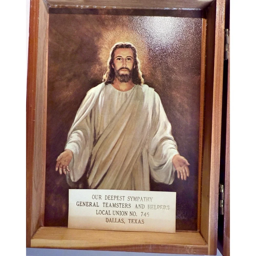 VTG 1950's White Memorial‎ Bible W/Concordance From Union In Cedar Box